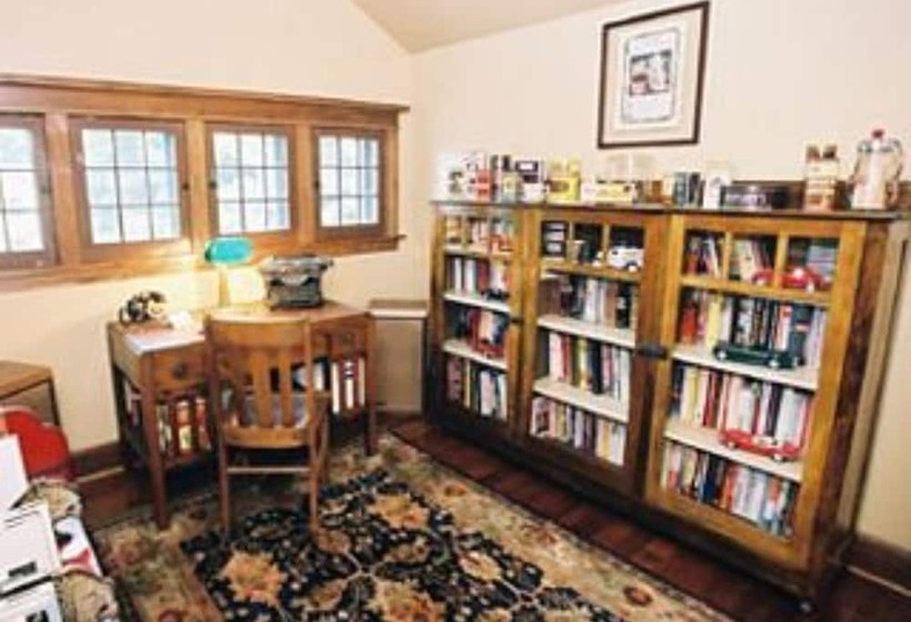 Cocoa Cottage Bed & Breakfast