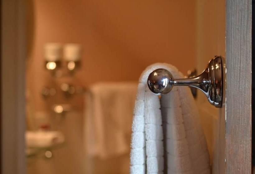 Cocoa Cottage Bed & Breakfast