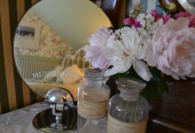 Cocoa Cottage Bed & Breakfast