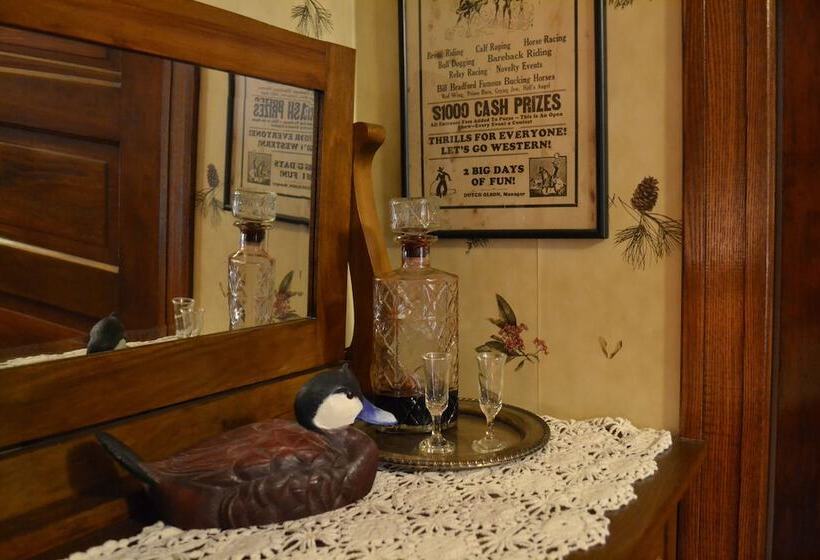 Cocoa Cottage Bed & Breakfast