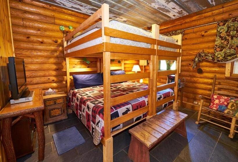 Creekwalk Inn Bed And Breakfast With Cabins