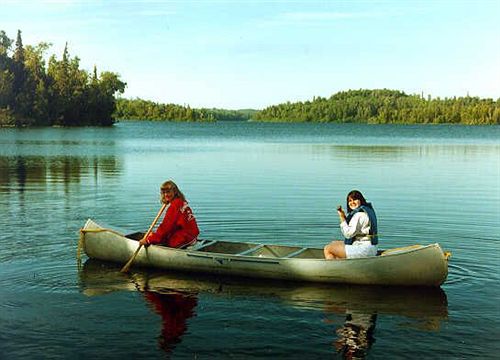 مبيت وإفطار Daniels Lake Lodge Cabins