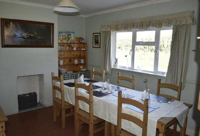 مبيت وإفطار Flossies B And B