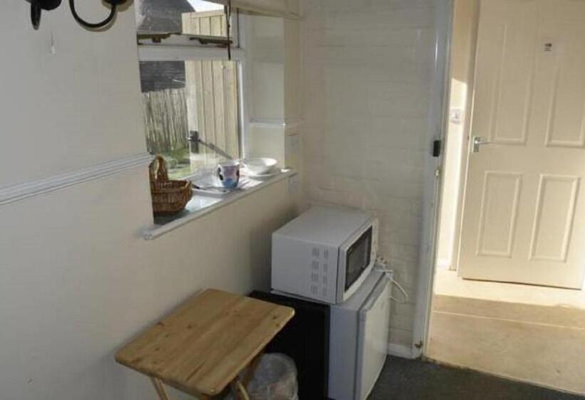 مبيت وإفطار Flossies B And B