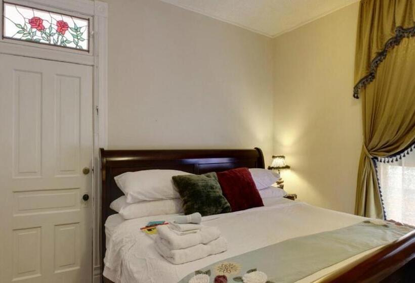 Garden House Bed And Breakfast