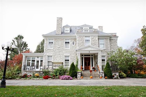 Hawthorn  A Bed & Breakfast