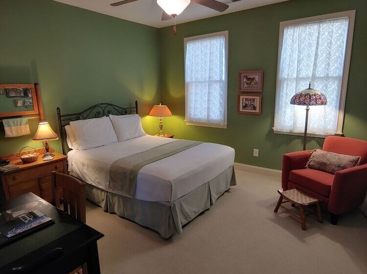 Haynes Bed And Breakfast