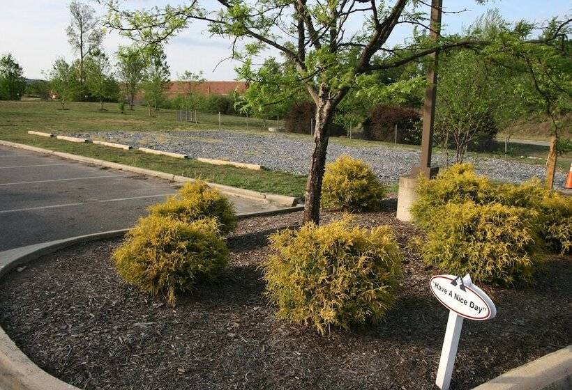 호텔 Affordable Suites Of America Fredericksburg
