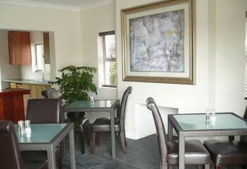 酒店 Aristotle Guest House