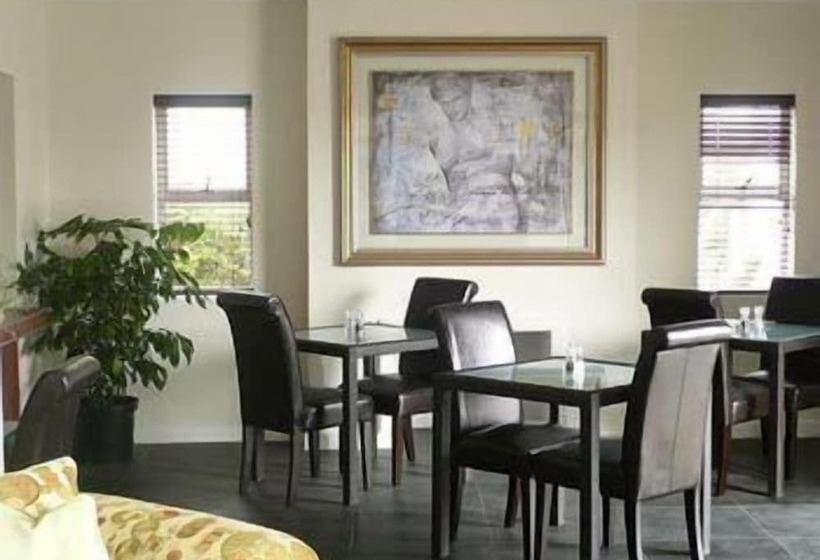 酒店 Aristotle Guest House