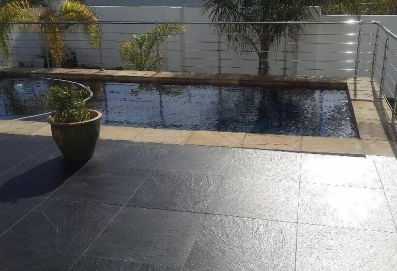 酒店 Aristotle Guest House