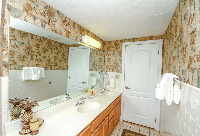 هتل Golfview Vacation Rentals at Golfview Resort