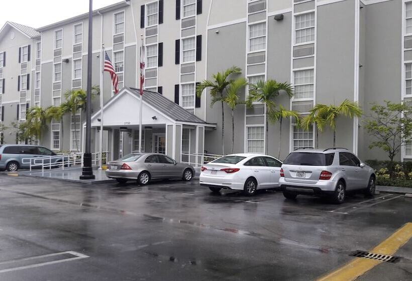 فندق Best Studio Inn Homestead