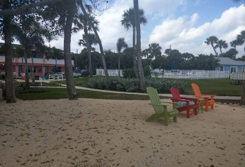 فندق Caribbean Shores Waterfront Resort