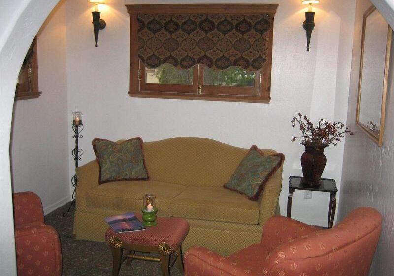 فندق Chantico Inn