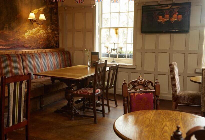 فندق Chequers Inn By Greene King Inns