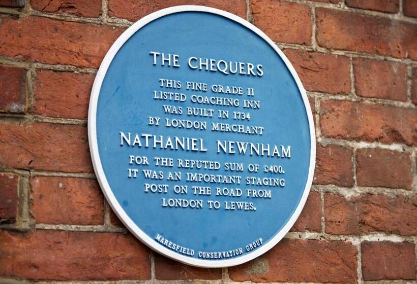 בית מלון כפרי Chequers Inn By Greene King Inns