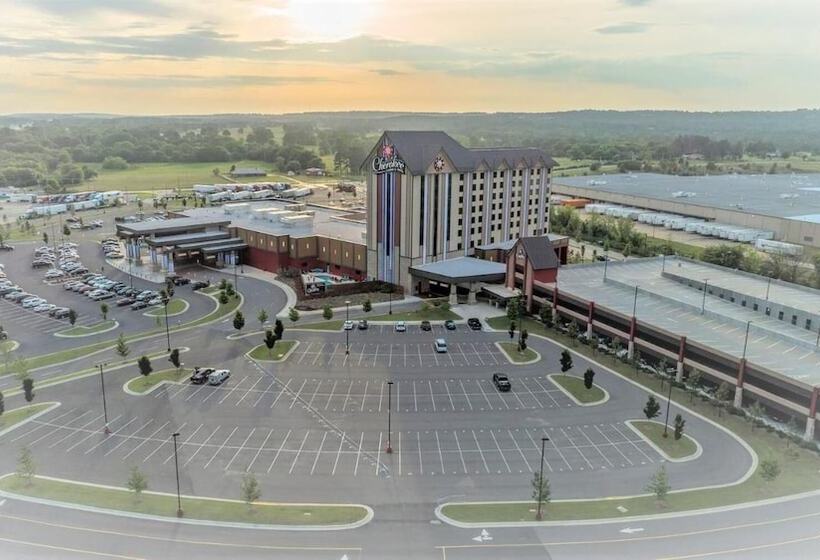 Cherokee Casino Hotel Roland