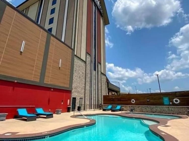 Cherokee Casino Hotel Roland