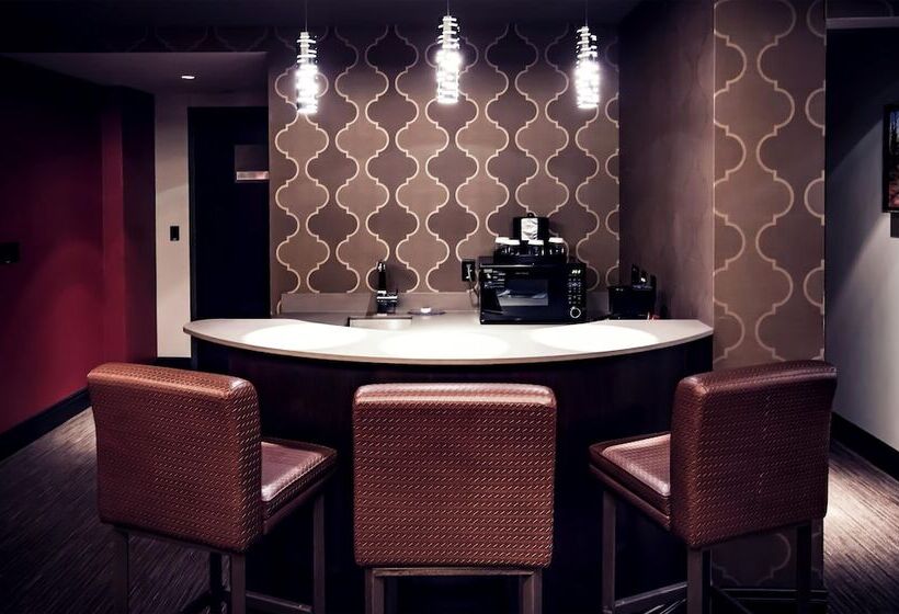 Cherokee Casino Hotel Roland