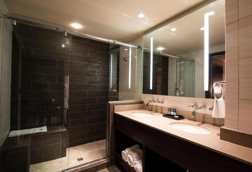 Cherokee Casino Hotel Roland