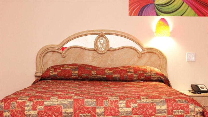 Szálloda Crystal Star Inn Edmonton Airport With Free Shuttle To And From Airport