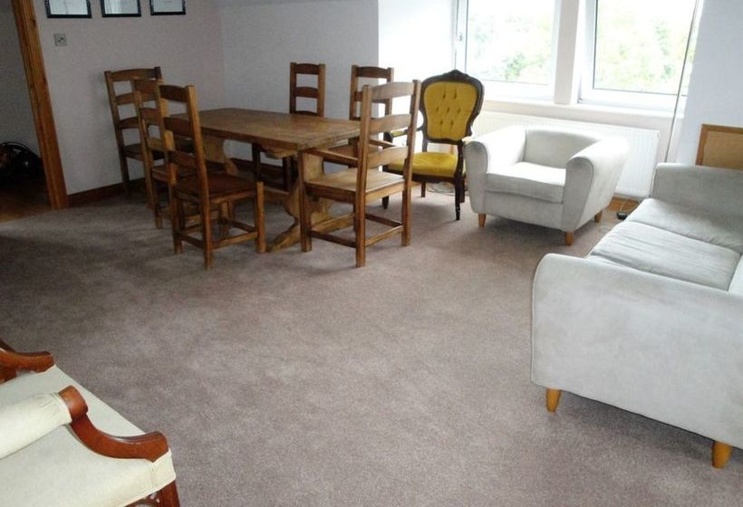 בית מלון כפרי Downsview Guest House