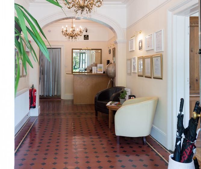 호텔 Downsview Guest House