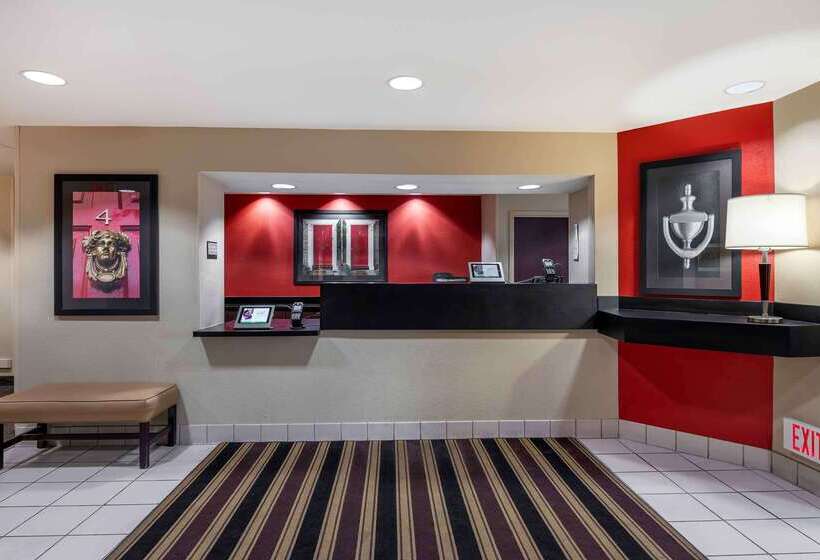 Отель Extended Stay America Suites Champaign Urbana