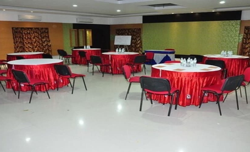 호텔 Green Coconut Resort