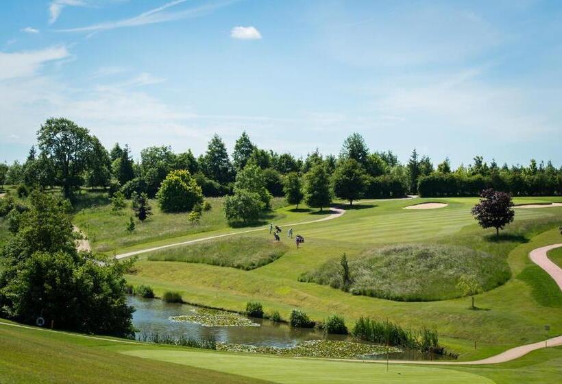 ホテル Greetham Valley