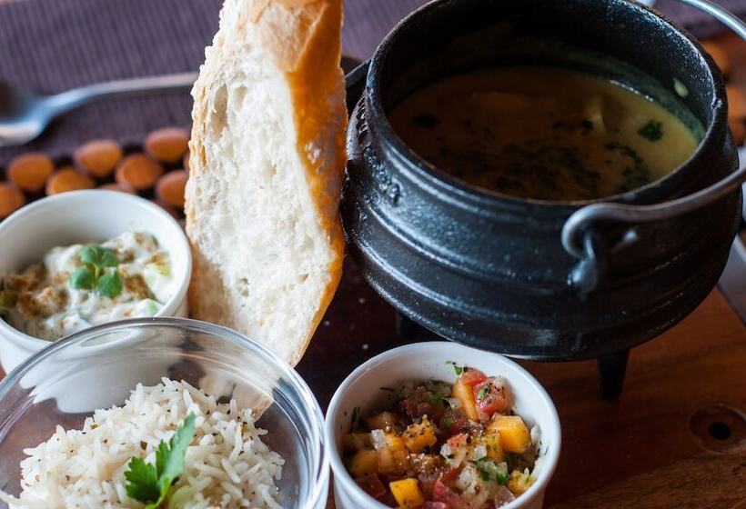 ホテル Hillsnek Safari Camp   Amakhala Game Reserve