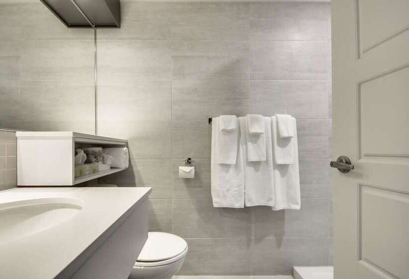 호텔 Hôtel Marineau Shawinigan