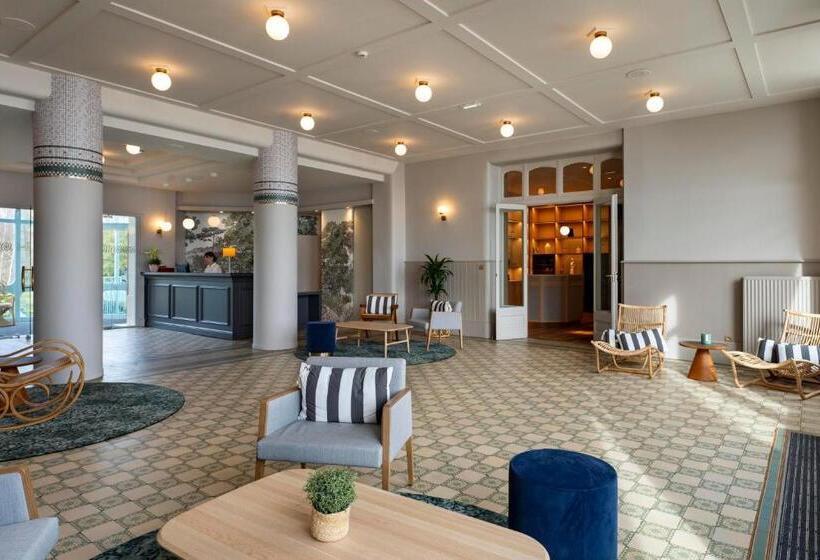 호텔 Hôtel Morgat Le Grand Hôtel De La Mer