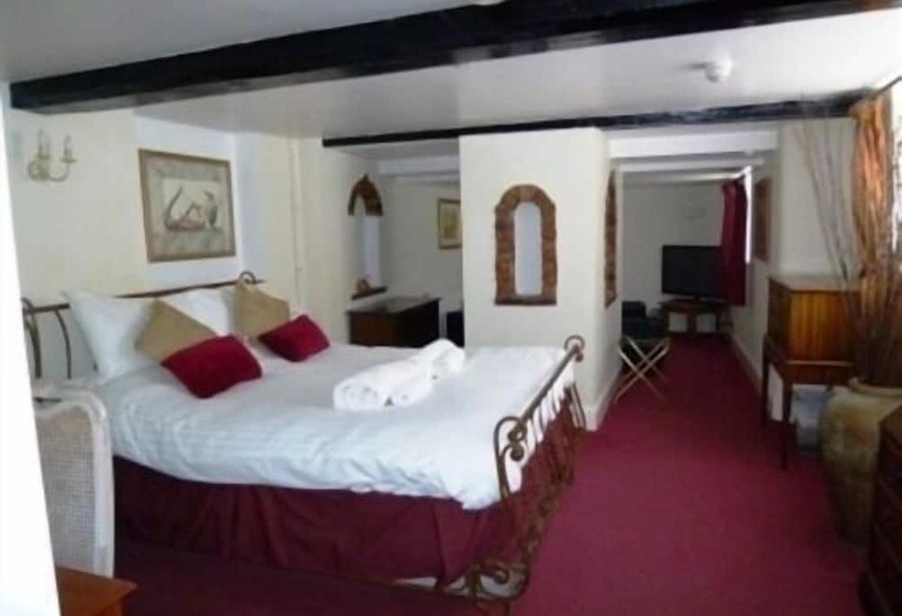 Отель The Kings Arms Inn