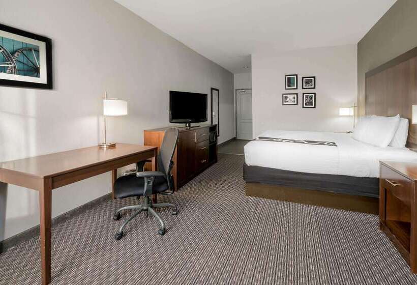 هتل La Quinta By Wyndham Fort Worth Eastchase