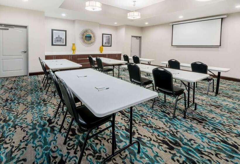 هتل La Quinta By Wyndham Fort Worth Eastchase