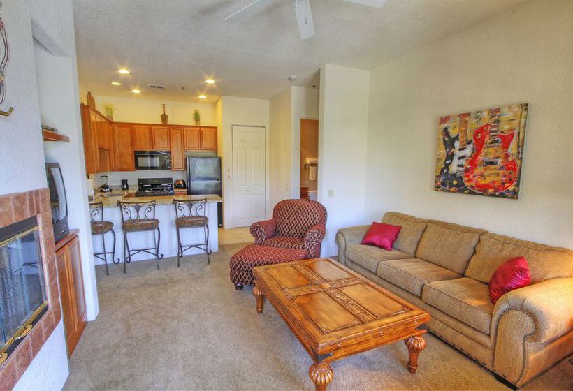 Отель La Quinta Vacations