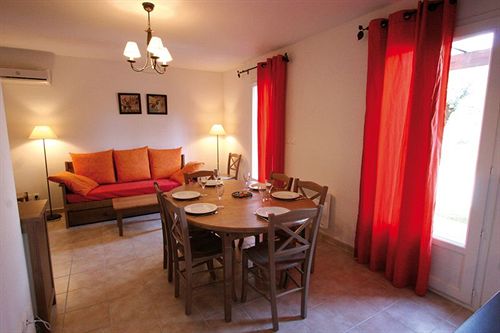 Отель Résidence Lagrange Vacances Le Domaine De L Oliveraie