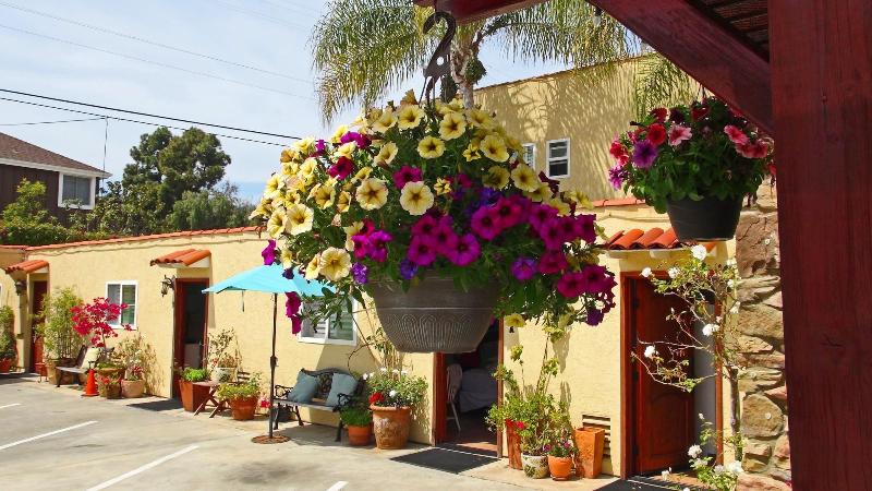 فندق Leucadia Beach Inn