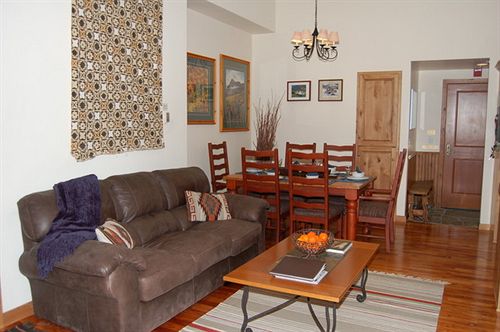 בית מלון כפרי Lift Lodge Condo