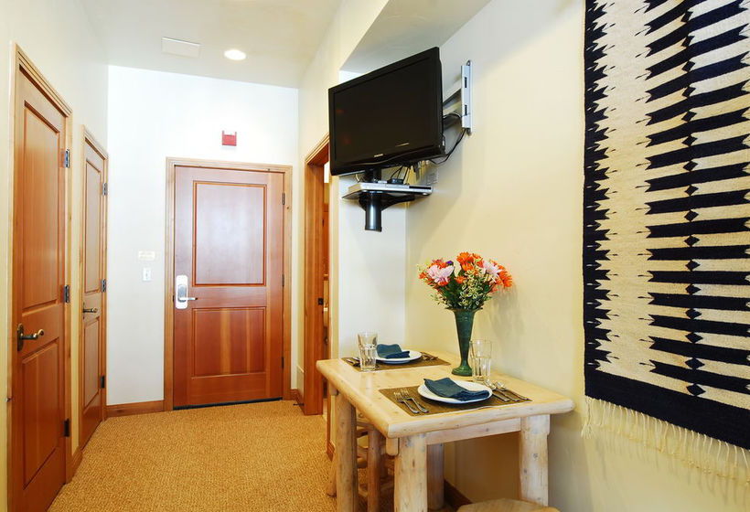 בית מלון כפרי Lift Lodge Condo