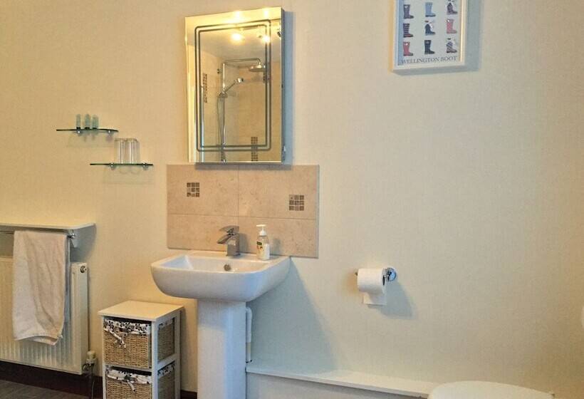 בית מלון כפרי Lower Thornton Farm