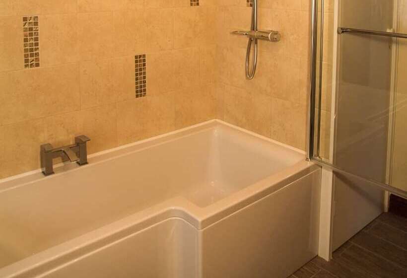 בית מלון כפרי Lower Thornton Farm