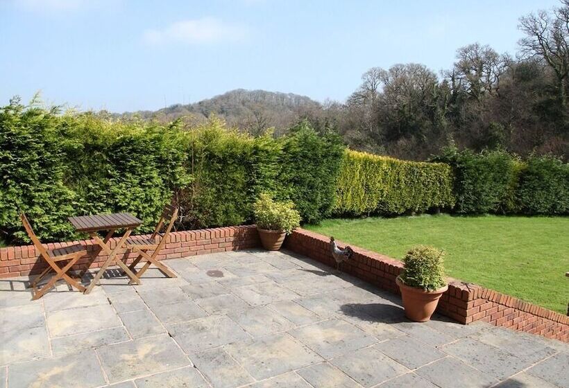 فندق Lower Thornton Farm