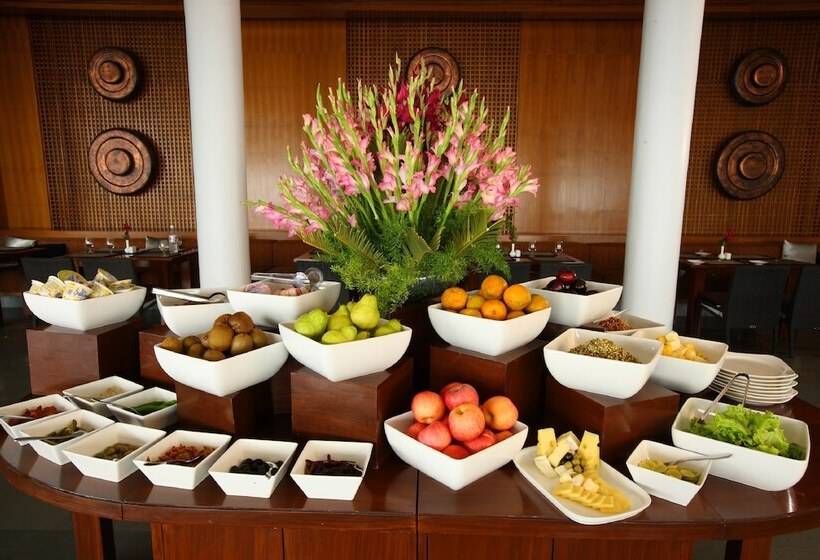 فندق Moksha Himalaya Spa Resort