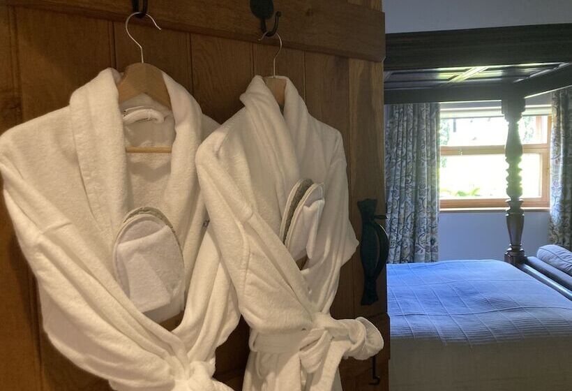 ホテル Old Downton Lodge