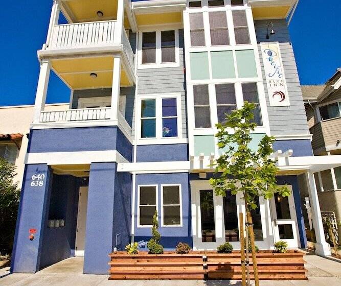 فندق Pacific Blue Inn