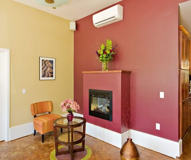 فندق Pacific Blue Inn