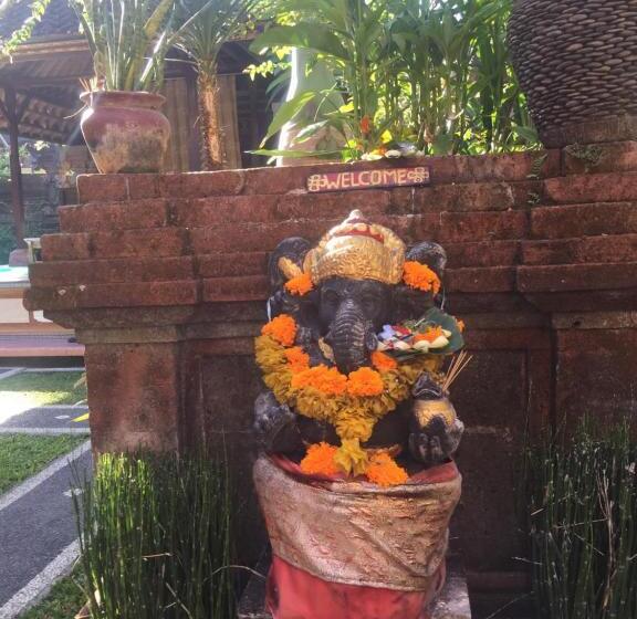 فندق Pondok Ayu Homestay